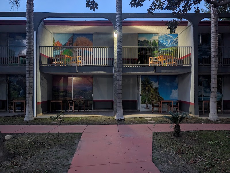 Hiltop Hotel - Event Venue in Bakersfield, California