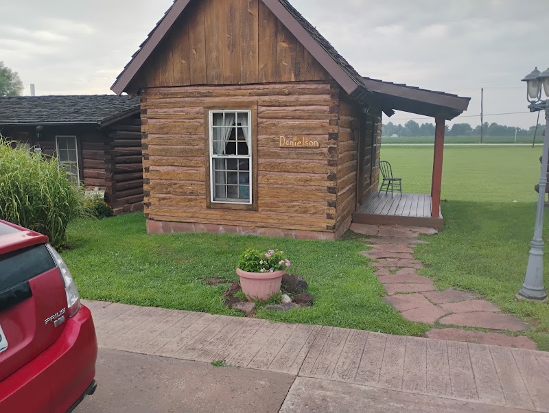 Nauvoo Log Cabins LLC - Event Venue in Nauvoo, Illinois