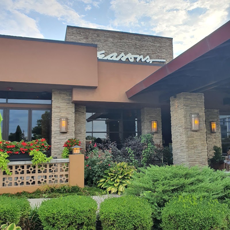 Seasons 52 - Event Venue in Cincinnati, Ohio