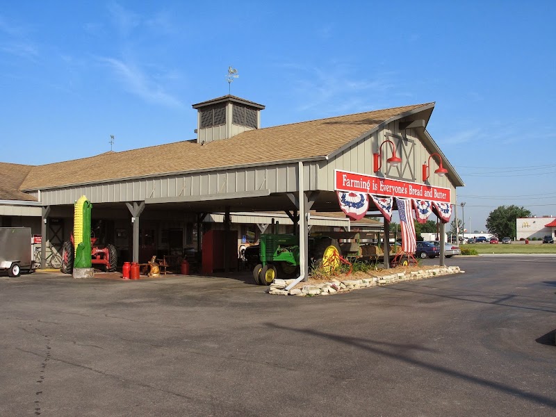 Machine Shed Restaurant - Event Venue in Davenport, Iowa