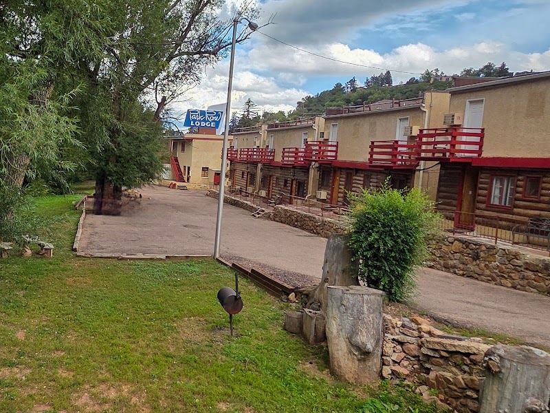 Park Row Lodge - Event Venue in Manitou Springs, Colorado