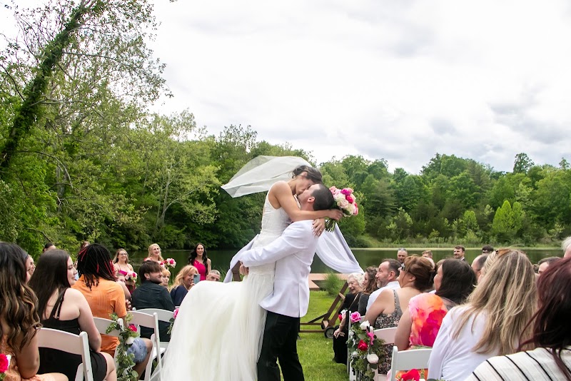 The Wolf Creek Retreat at Historic Elm Lake - Event Venue in Brookville, Ohio
