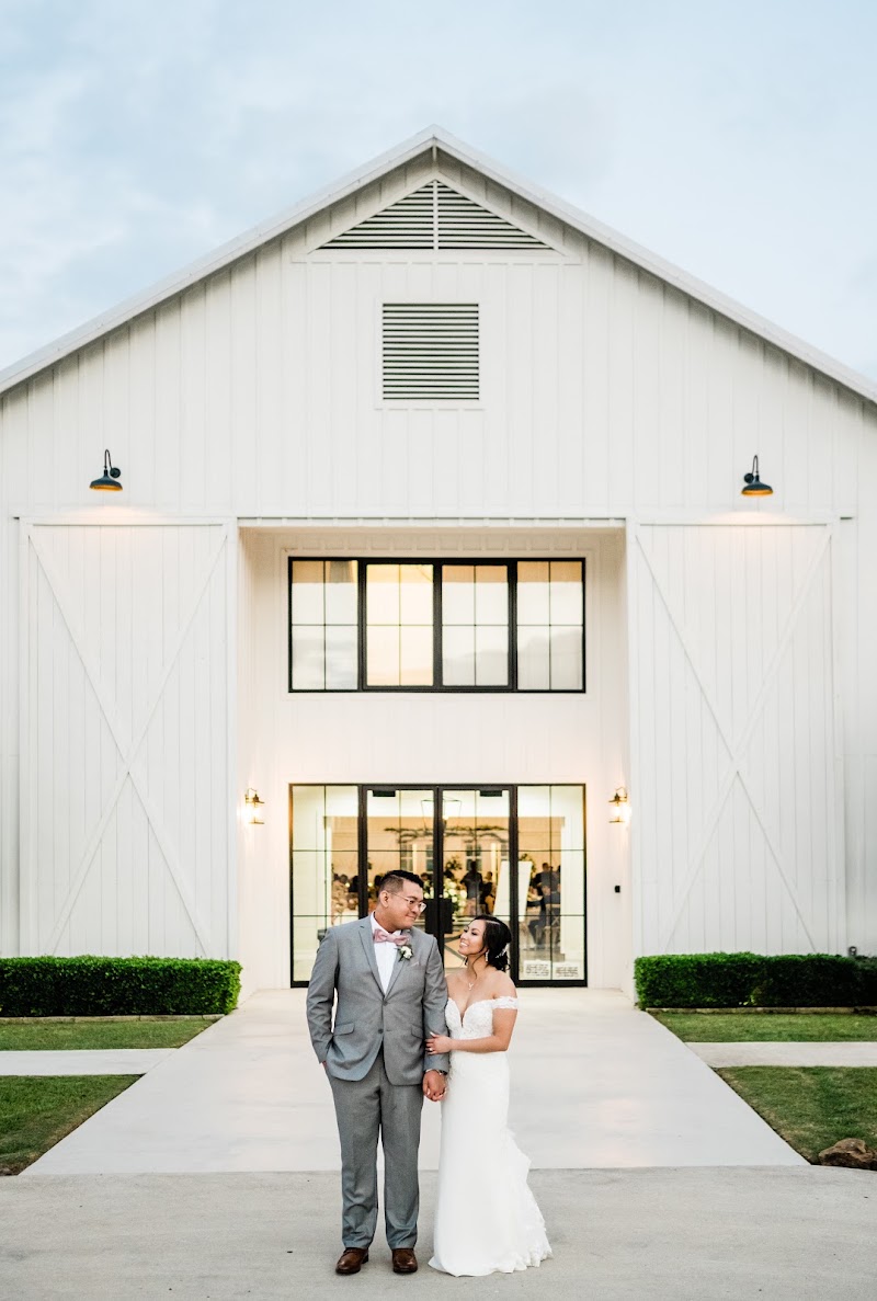 The Farmhouse - Event Venue in Montgomery, Texas
