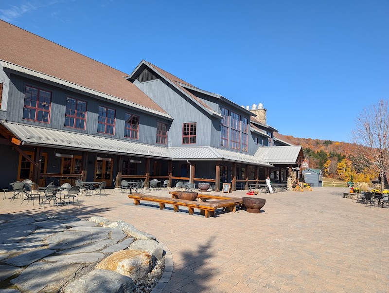 Sugarbush Gate House Lodge - Event Venue in Warren, Vermont
