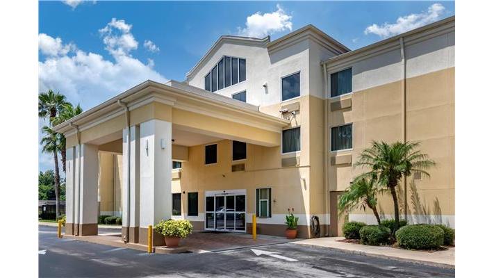 Comfort Inn & Suites DeLand - near University - Event Venue in DeLand, Florida
