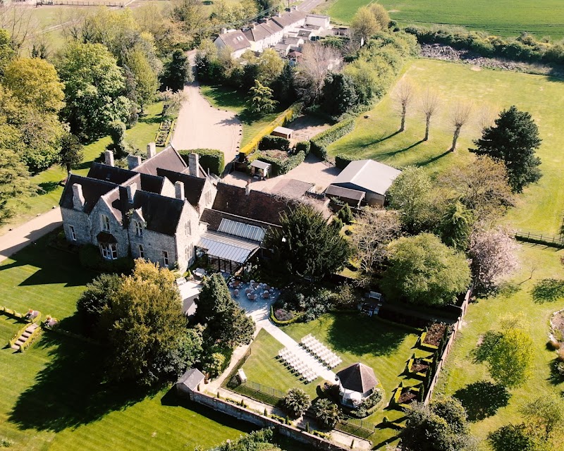 Knowle Country House Wedding Venue - Event Venue in Higham, Kent