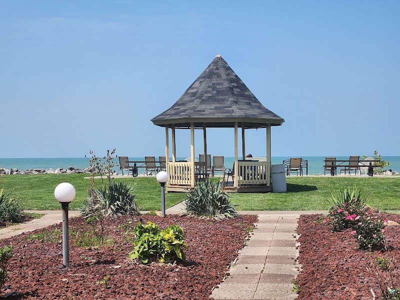 Clinton Inn & Suites - Event Venue in Port Clinton, Ohio