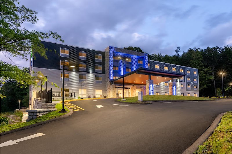 Holiday Inn Express & Suites Pittsfield-Lenox-Berkshires by IHG - Event Venue in Pittsfield, Massachusetts