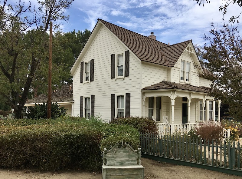 Strathearn Historical Park - Event Venue in Simi Valley, California