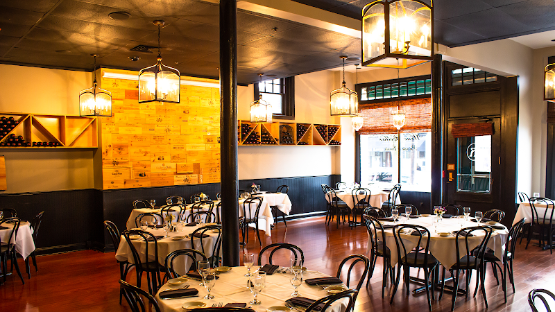 Roberto's Restaurant & Cafe - Event Venue in Bristol, Rhode Island