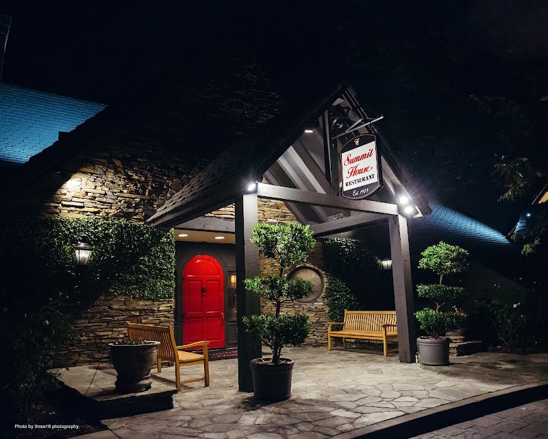 Summit House Restaurant - Event Venue in Fullerton, California