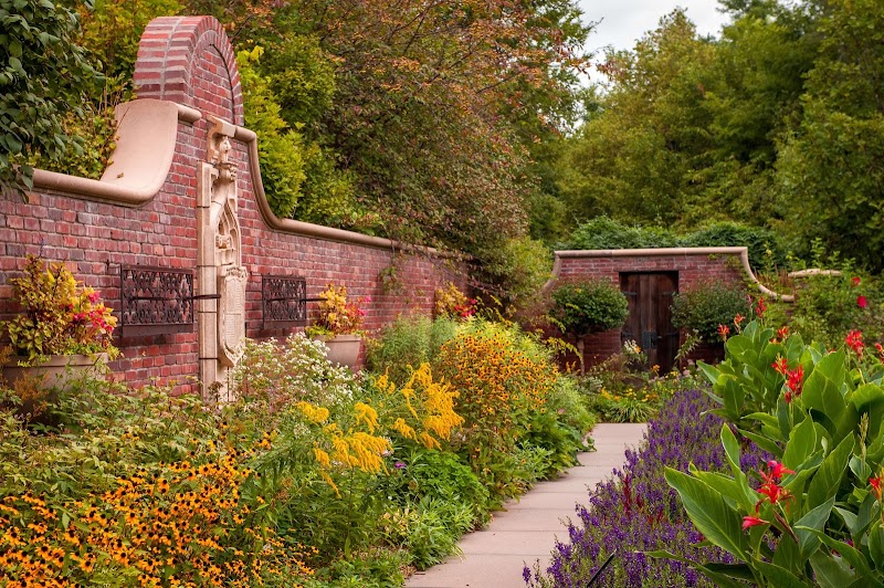 Lauritzen Gardens - Event Venue in Omaha, Nebraska