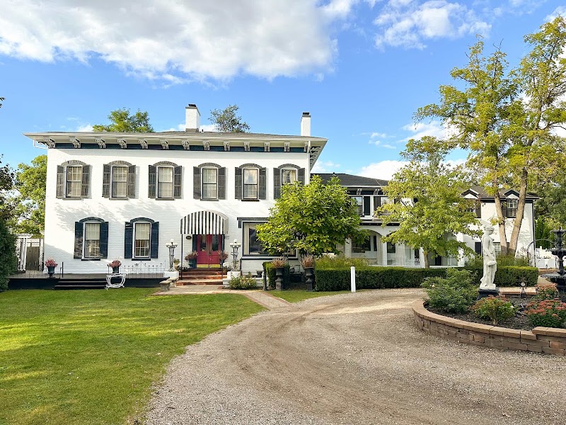 Maxwell Mansion Hotel - Event Venue in Lake Geneva, Wisconsin