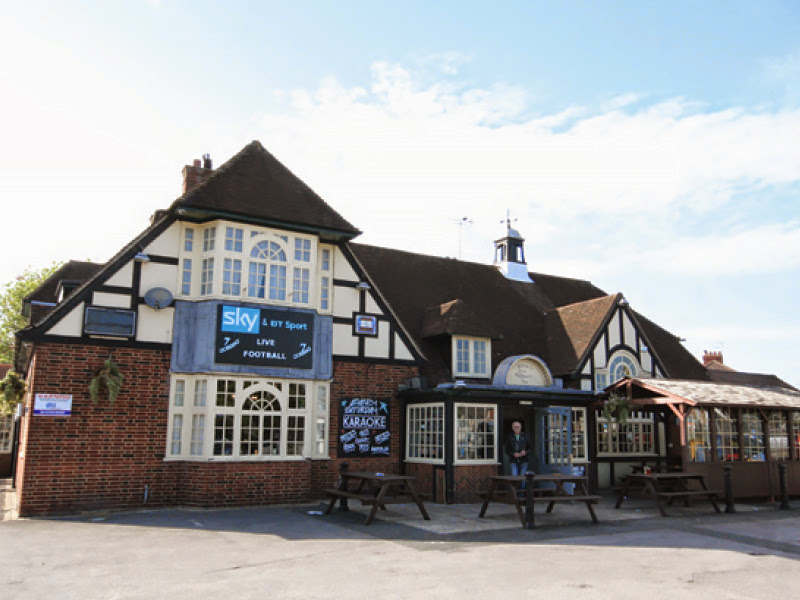 The Moonrakers & Crossways Suite Function Room - Event Venue in Swindon, England