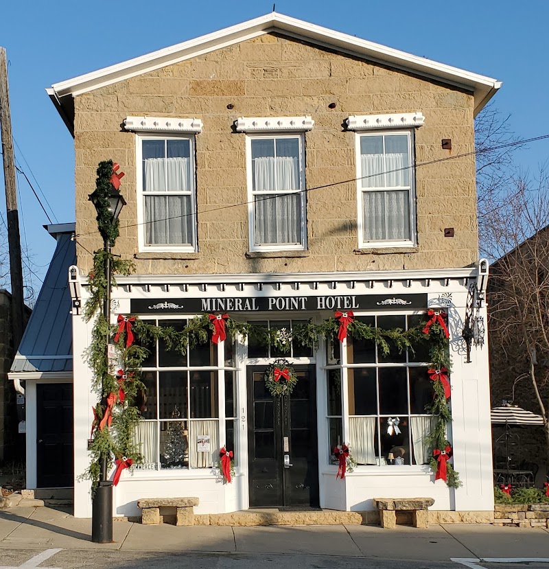 Mineral Point Hotel & Suites - Event Venue in Mineral Point, Wisconsin