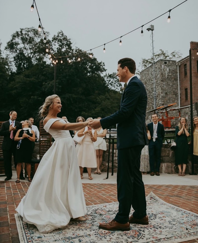 Main Street Ballroom- A Fêtewell Venue - Event Venue in Ellicott City, Maryland