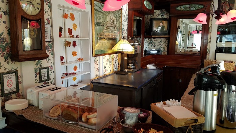 Purgatory Gifford House - Event Venue in Provincetown, Massachusetts