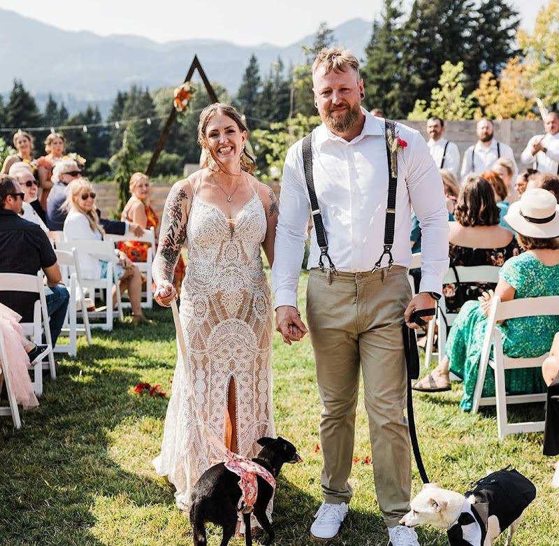 Gorges Event Co. - Event Venue in Cascade Locks, Oregon