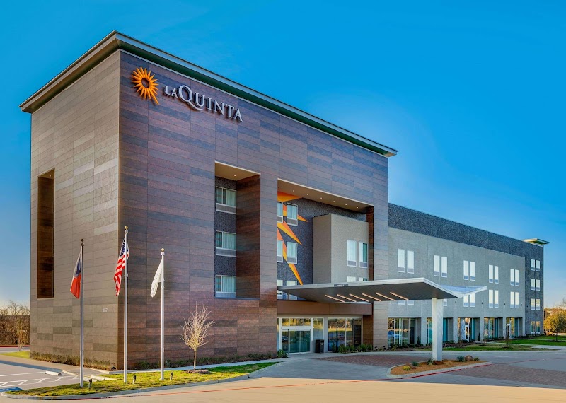 La Quinta Inn & Suites by Wyndham Lewisville - Event Venue in Lewisville, Texas