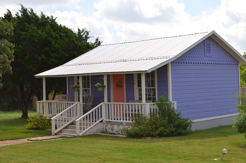 Yellow House Bed and Breakfast & Event Center - Event Venue in Salado, Texas