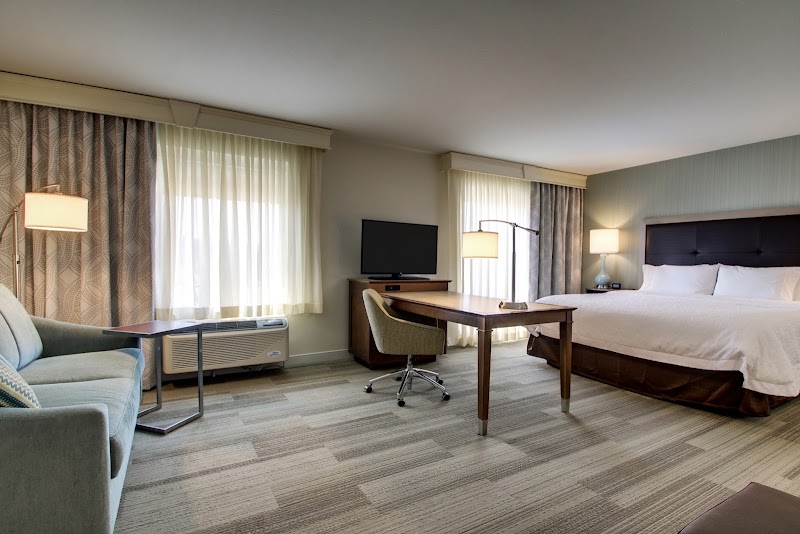 Hampton Inn & Suites Milwaukee West - Event Venue in West Allis, Wisconsin