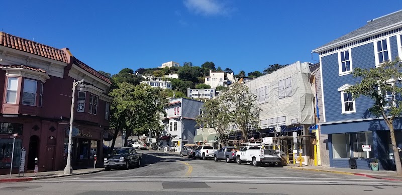 Sports And History Gallery - Event Venue in Sausalito, California
