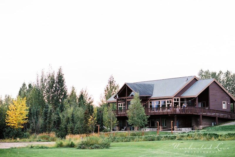 Fox Hollow Chalet - Event Venue in Anchorage, Alaska