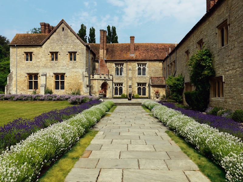 Notley Abbey - Event Venue in Haddenham, Buckinghamshire