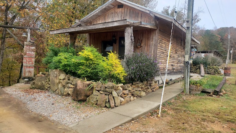 Seven Springs Lodge - Event Venue in Tuscumbia, Alabama