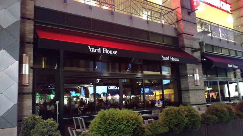 Yard House - Event Venue in Yonkers, New York