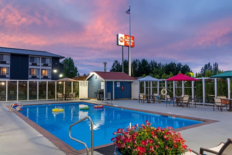 Skagit Valley Inn And Convention Center - Event Venue in Mount Vernon, Washington
