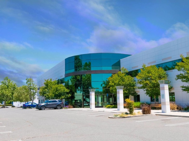 Everitt Group Business Center - Event Venue in Santa Clarita, California