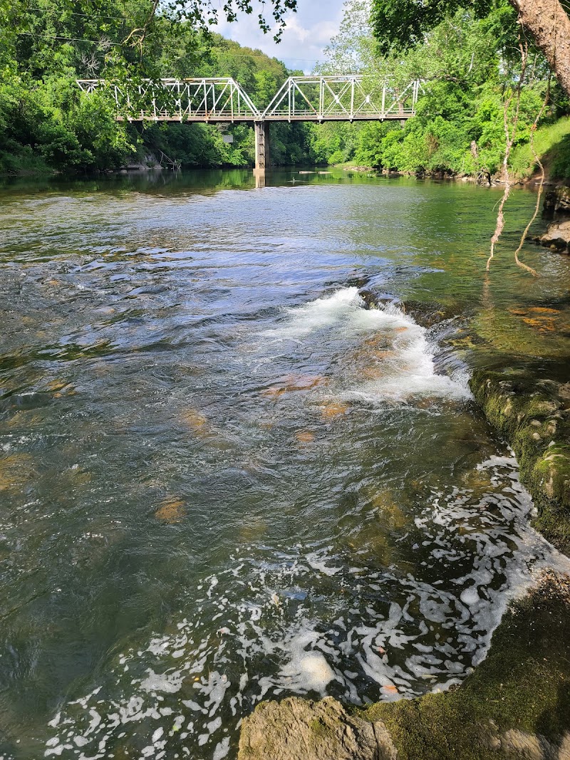 Watauga River Cabins - Event Venue in Johnson City, Tennessee