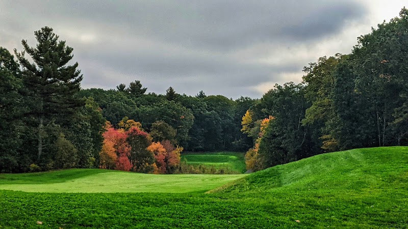 Four Oaks Country Club Golf Course & Pro Shop - Event Venue in Dracut, Massachusetts