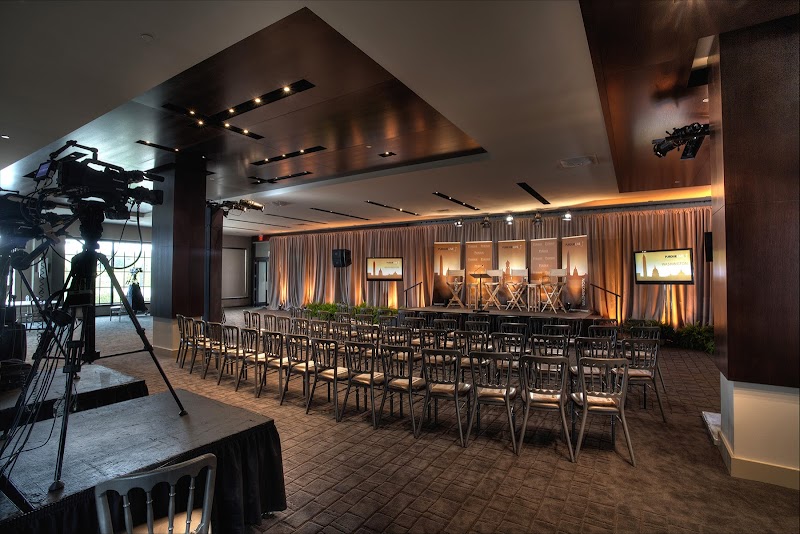 The Sunset Room - Event Venue in Oxon Hill, Maryland