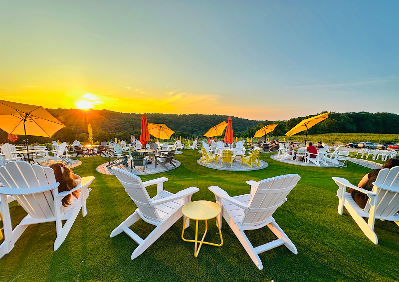 Aquila's Nest Vineyards - Event Venue in Newtown, Connecticut