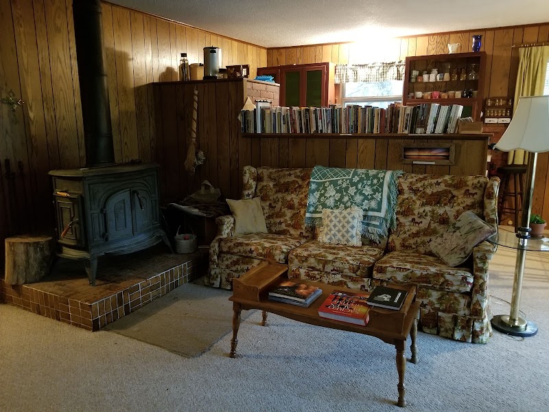 Hermitage Spiritual Retreat Center - Event Venue in Pittsburg, Missouri