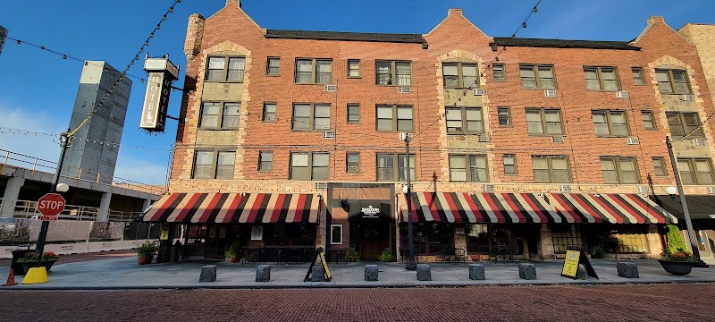 The Carleton of Oak Park Hotel - Event Venue in Oak Park, Illinois