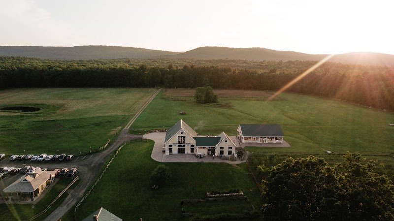 Valley View Farm - Event Venue in Williamsburg, Massachusetts