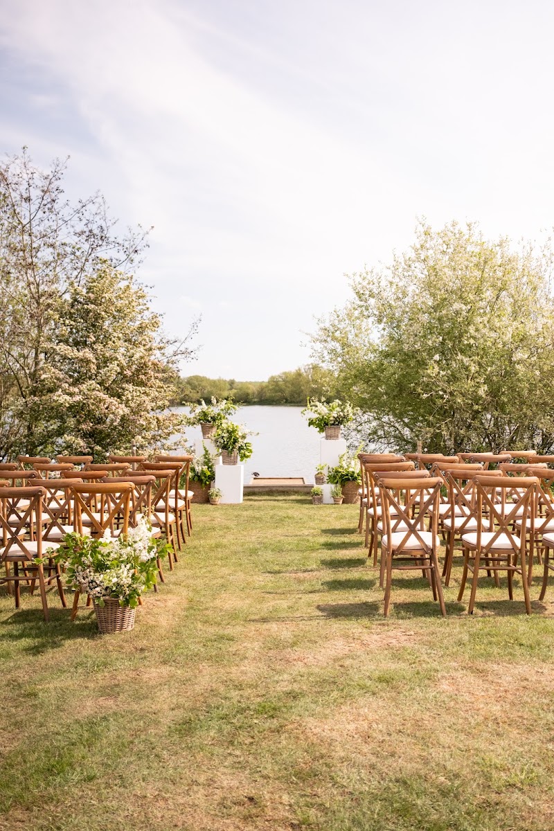 The Lakeside at Wild Berry Farm - Event Venue in Radwell, Bedford