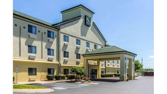 Quality Inn & Suites - Event Venue in La Vergne, Tennessee