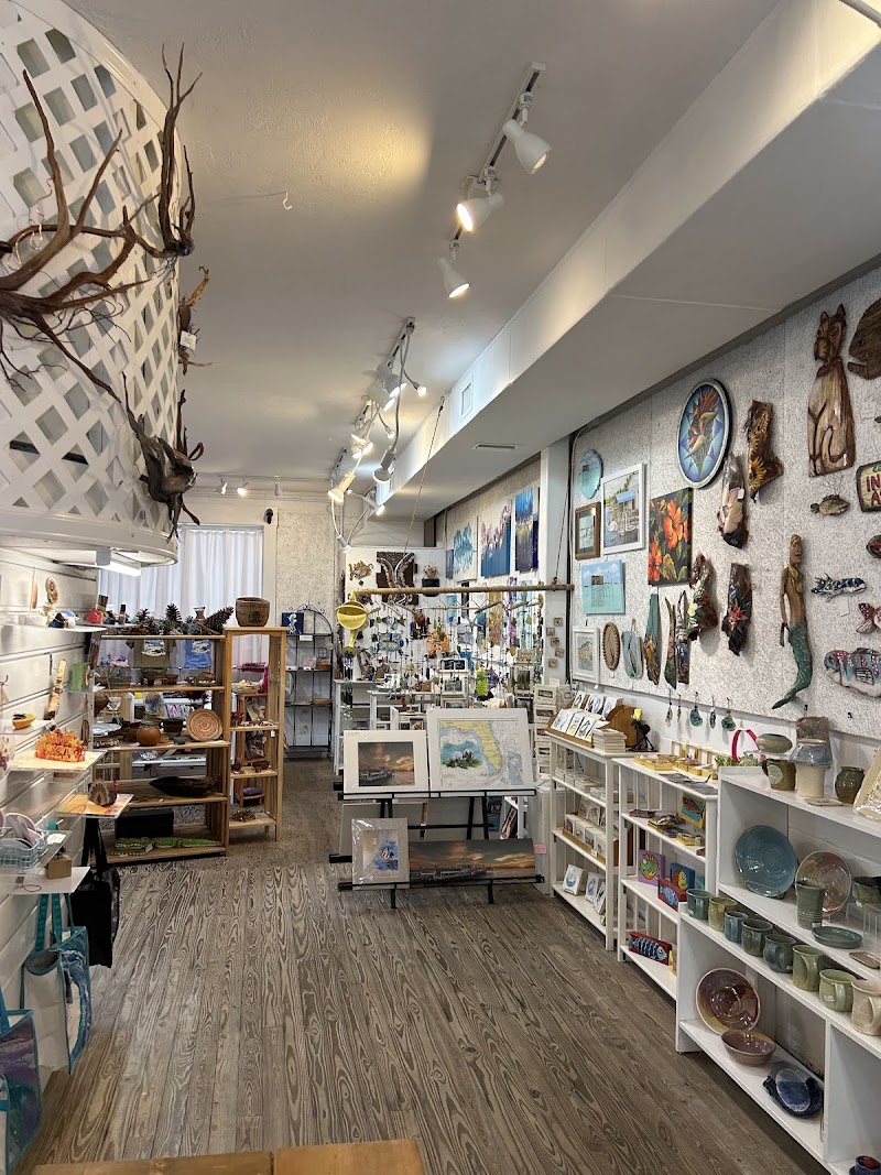 Cedar Keyhole Artists Co-op & Gallery - Event Venue in Cedar Key, Florida
