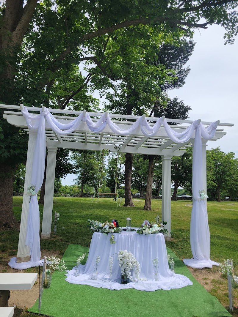 Chapel by the Sea - Event Venue in Bristol, Rhode Island