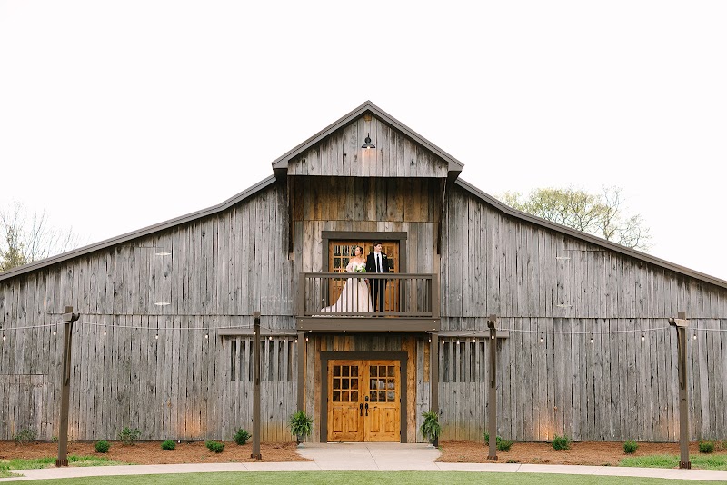 Cedar Springs at Bone Hollow - Event Venue in Lebanon, Tennessee
