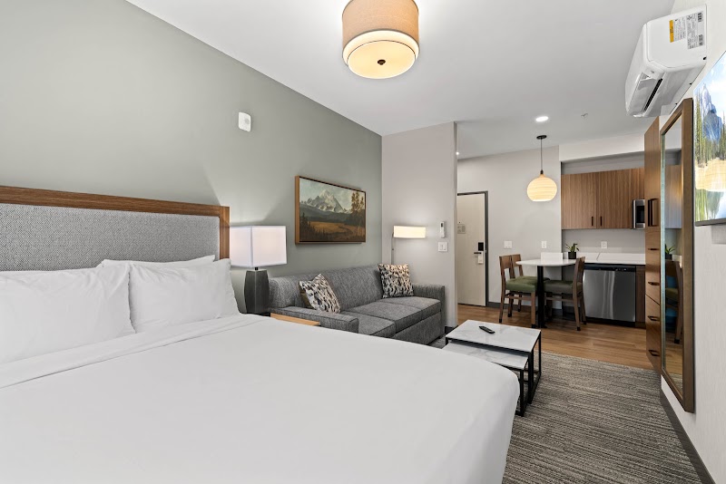 The Kulshan Hotel - Event Venue in Sedro-Woolley, Washington