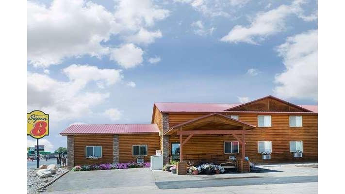 Super 8 by Wyndham Powell - Event Venue in Powell, Wyoming