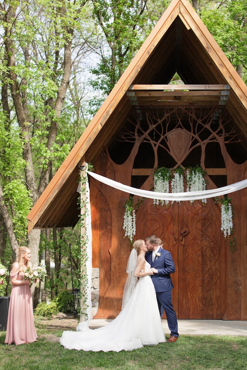 Romantic Moon Events Center - Event Venue in Glyndon, Minnesota
