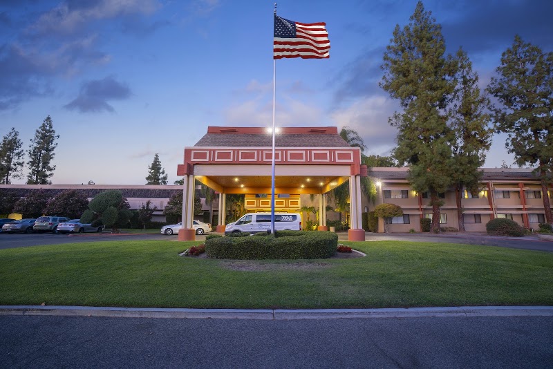 Piccadilly Inn Airport - Event Venue in Fresno, California