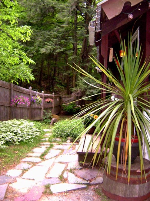 Rock River Cottage & Antiques - Event Venue in Newfane, Vermont