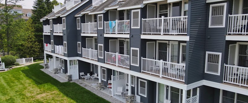 North Shore Inn Condo Hotel Traverse City - Event Venue in Traverse City, Michigan